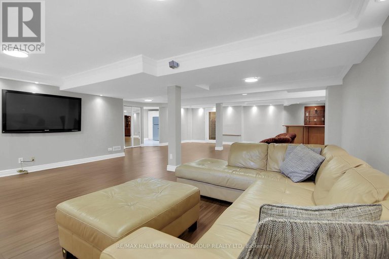 28224852/19-campfield-court/pineglencountry-place/ottawa/ontario/K2E7X8_43