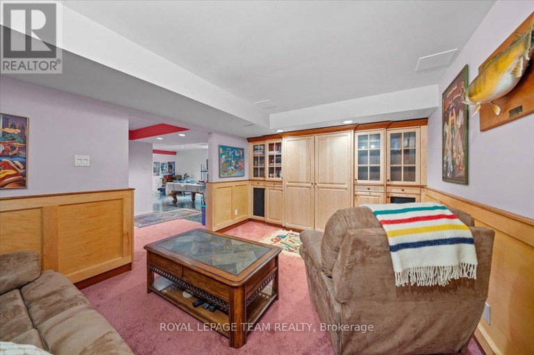 28487091/17-stonehedge-parkway/bayshore/ottawa/ontario/K2H8Z3_41