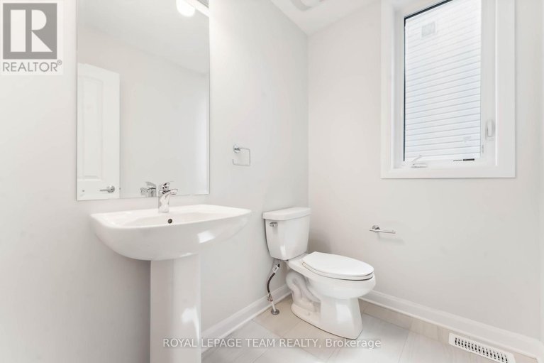 27736125/5045-abbott-street-e/ottawa/ontario/K2V0V2_22