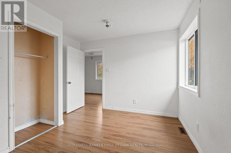 29039126/173-knoxdale-road/manordale/ottawa/ontario/K2G1B1_18