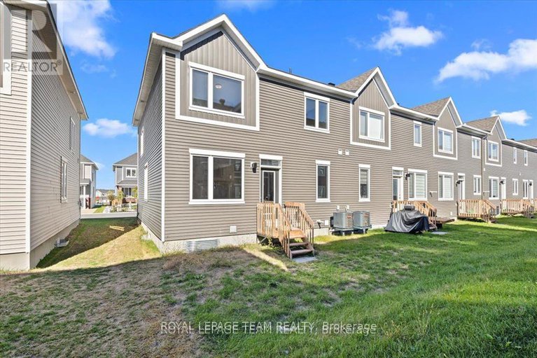 29143792/426-epoch-street/half-moon-bay/ottawa/ontario/K2J6X7_30