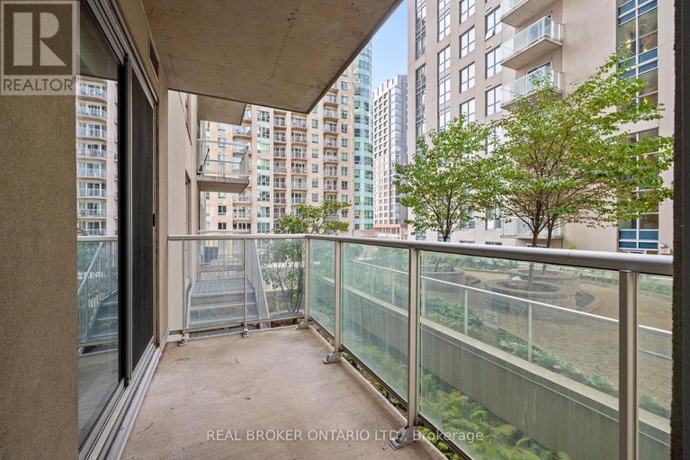 28861152/407-196-besserer-street/sandy-hill/ottawa/ontario/K1N0B6_20