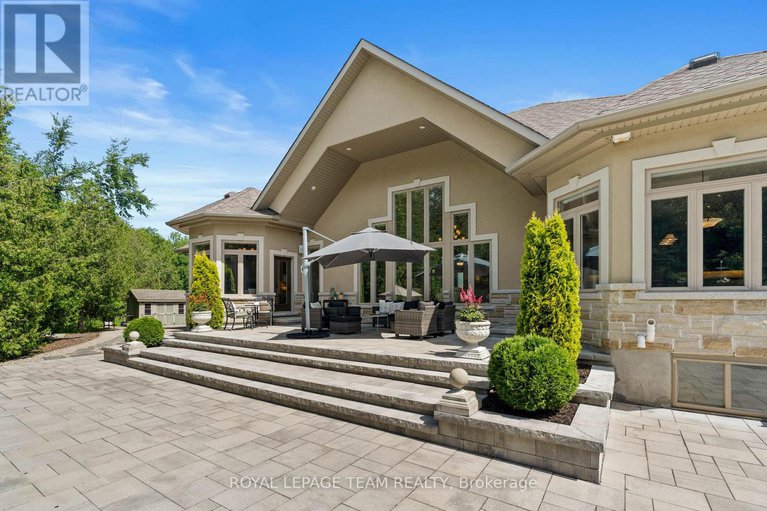 28424462/5987-knights-drive/manotick-east-to-manotick-station/ottawa/ontario/K4M0A2_45