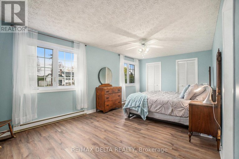 29018598/1060-st-jacques-street/town-of-rockland/clarence-rockland/ontario/K4K1B8_10