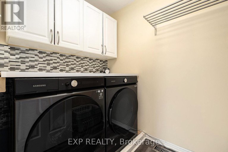 28647613/184-harbour-view-street-e/strandherd/ottawa/ontario/K2G7B4_31