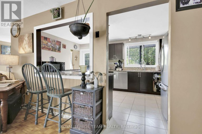 29043219/64-owlshead-road/munster/ottawa/ontario/K0A3P0_21