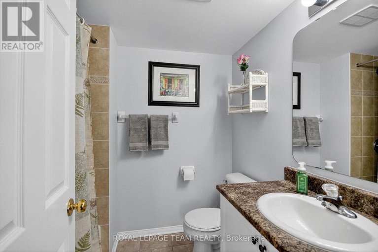 29094504/144-berrigan-drive/longfields/ottawa/ontario/K2J0J4_21