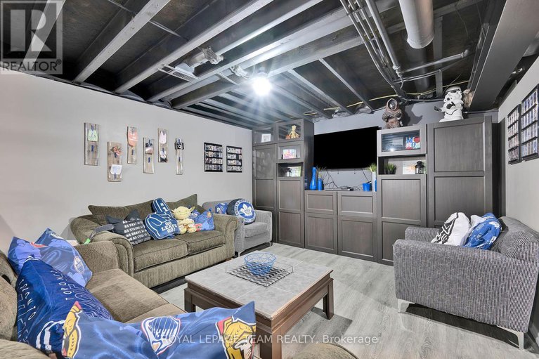 28591653/36-cento-way/stittsville-north/ottawa/ontario/K2S0W4_35