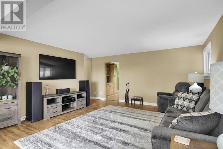 28411379/8441-mitch-owens-drive/carlsbad-springs/ottawa/ontario/K0A1V0_3