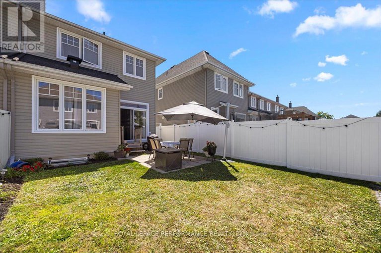 28743482/416-rochefort-circle/avalon-west/ottawa/ontario/K4A0M8_31