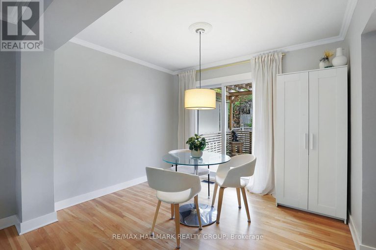28903308/836-borthwick-avenue/castle-heightsrideau-high/ottawa/ontario/K1K2M8_12