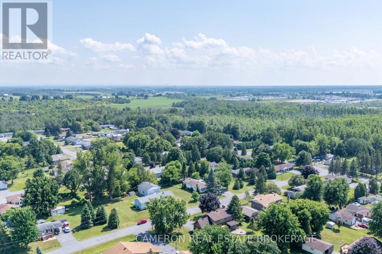 28597811/18231-oak-drive/south-glengarry-charlottenburgh-twp/south-glengarry/ontario/K0C2J0_34