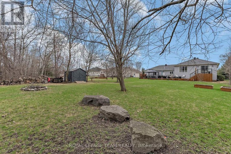 29645410/1517-back-place-avenue/greely/ottawa/ontario/K4P1R3_34