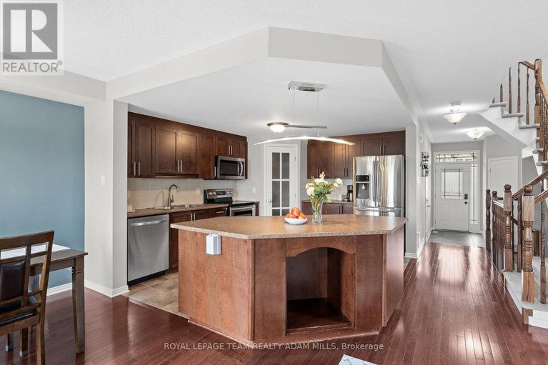 28591916/1543-carronbridge-circle/emerald-meadowstrailwest/ottawa/ontario/K2M0G8_10