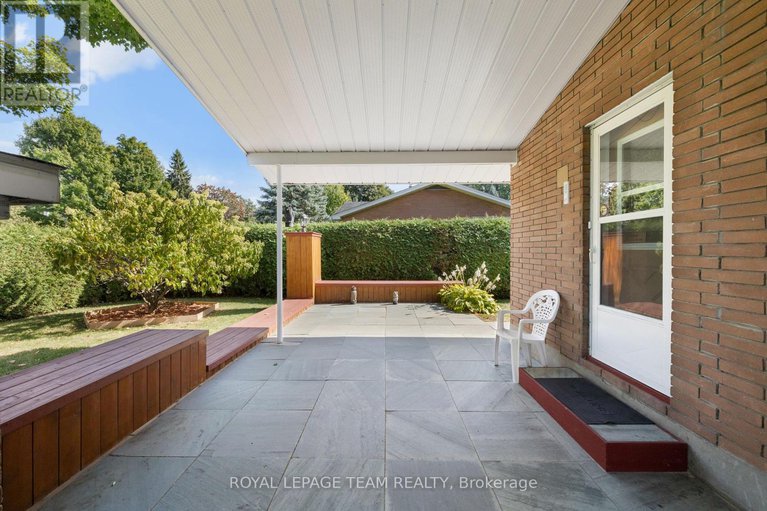 28862430/30-ellery-crescent/lynwood-village/ottawa/ontario/K2H6M6_6