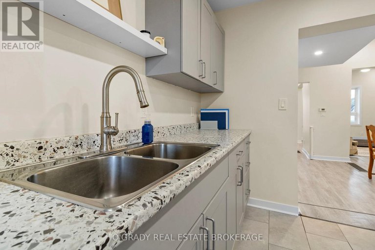 29613065/26-brouse-drive-e/iroquois/south-dundas/ontario/K0E1K0_25