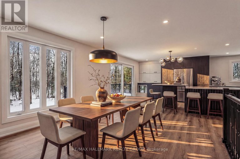 29137942/1625-royal-orchard-drive/cumberland-estates/ottawa/ontario/K4C1A9_9