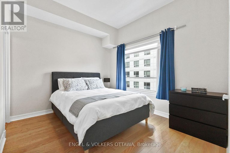 28806485/1211-200-besserer-street/sandy-hill/ottawa/ontario/K1N0A7_15