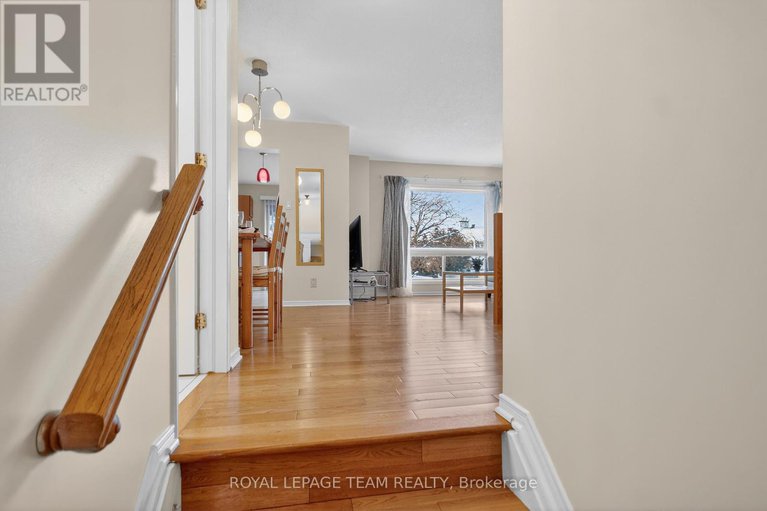 29445574/48-jackman-terrace/katimavik/ottawa/ontario/K2L4E1_7