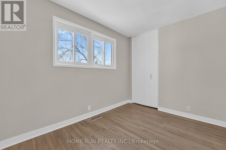 29593960/1259-meadowlands-drive-e/city-viewskylinefisher-heightsparkwood-hills/ottawa/ontario/K2E6K4_34