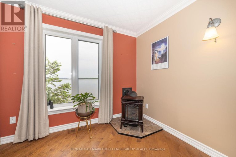 28420181/300-voisine-road/town-of-rockland/clarence-rockland/ontario/K4K1A1_31