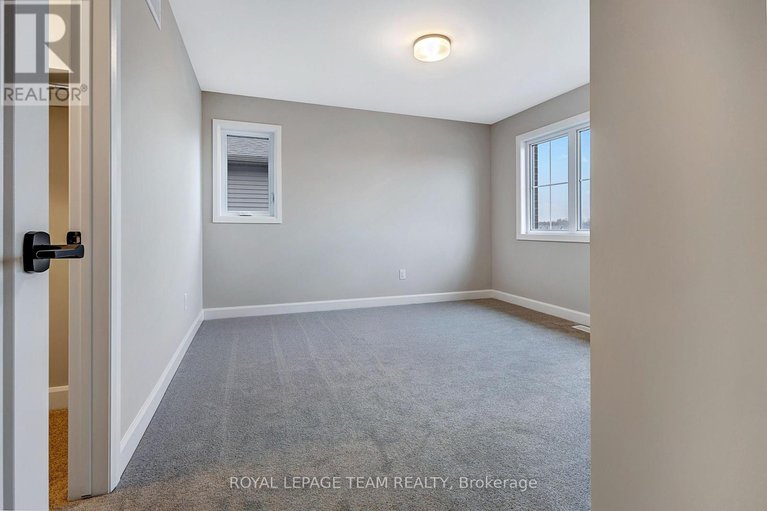 29616628/737-gamble-drive/village-of-russell/russell/ontario/K4R0G5_34