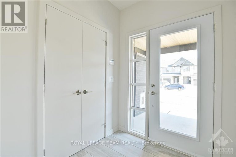 28504001/522-borbridge-avenue/riverside-southgloucester-glen/ottawa/ontario/K4M0H9_4