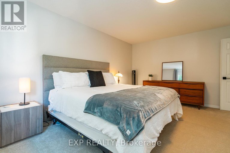 28872307/66-newcastle-avenue/morgans-grantsouth-march/ottawa/ontario/K2K3B5_31