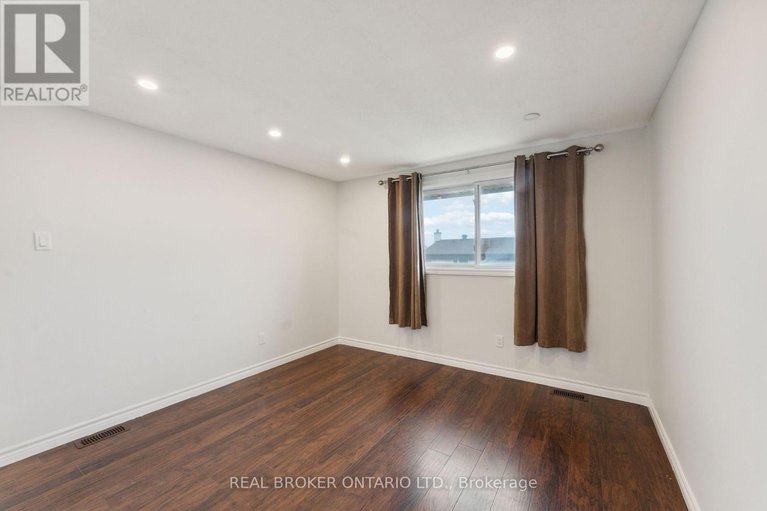 28275807/125-priam-way/westcliffe-estates/ottawa/ontario/K2H8S7_35