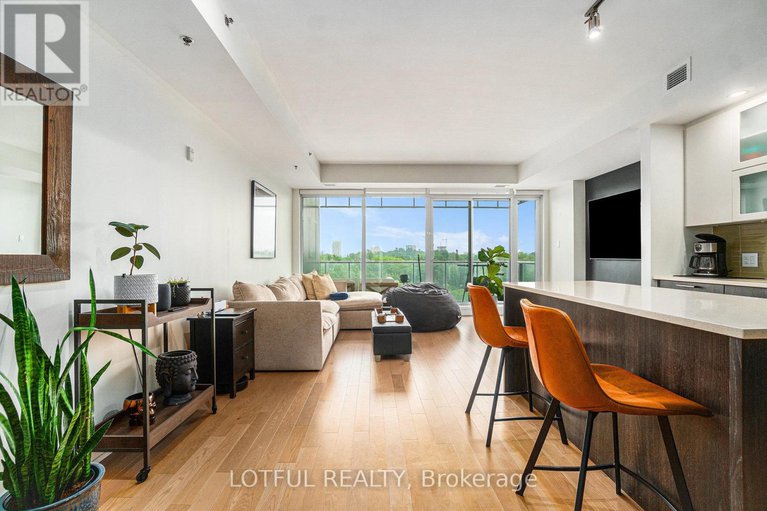 28813431/701-98-richmond-road/westborohampton-park/ottawa/ontario/K1Z0B2_7