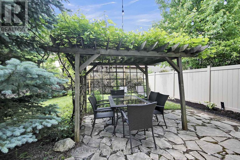28451153/70-oldfield-street/barrhaven-east/ottawa/ontario/K2G7C2_40