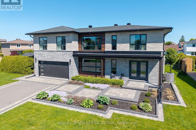 28458762/8-roselawn-court/craig-henrywoodvale/ottawa/ontario/K2G4J2_4