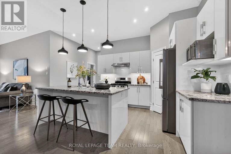 29680276/324-long-acres-street/bridlewood/ottawa/ontario/K2M0H4_19