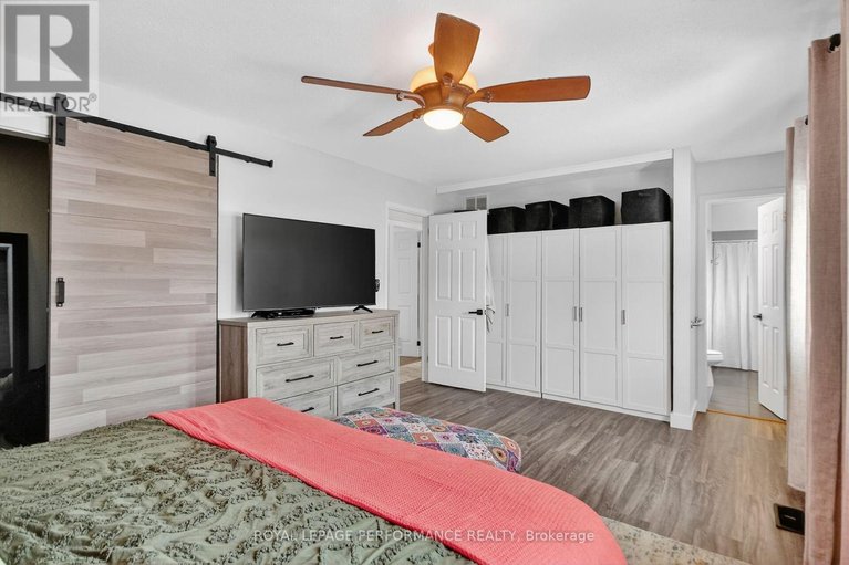 29573555/107-dunlop-crescent/village-of-russell/russell/ontario/K4R1B3_27