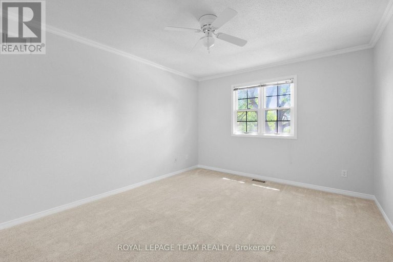 28637623/20-renshaw-avenue/stittsville-central/ottawa/ontario/K2S1G9_27