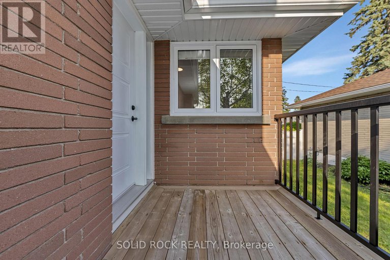 28414092/1229-erindale-drive/copeland-park/ottawa/ontario/K2C2G2_3