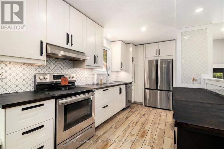 28814583/934-galaxie-avenue/navan/ottawa/ontario/K4B1M5_14