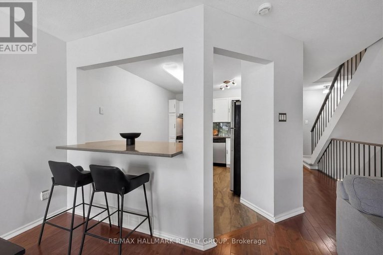 29643096/80-pickwick-drive/cedargrovefraserdale/ottawa/ontario/K2J3E2_12