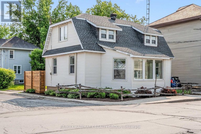 28600532/6595-fourth-line-road/north-gower/ottawa/ontario/K0A2T0_1