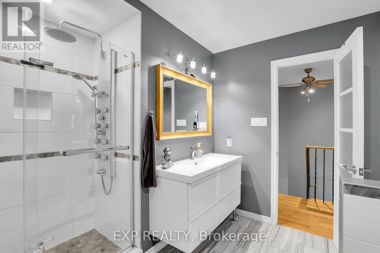 28364340/112-claiborne-way/queenswood-heights-south/ottawa/ontario/K1E3V9_19
