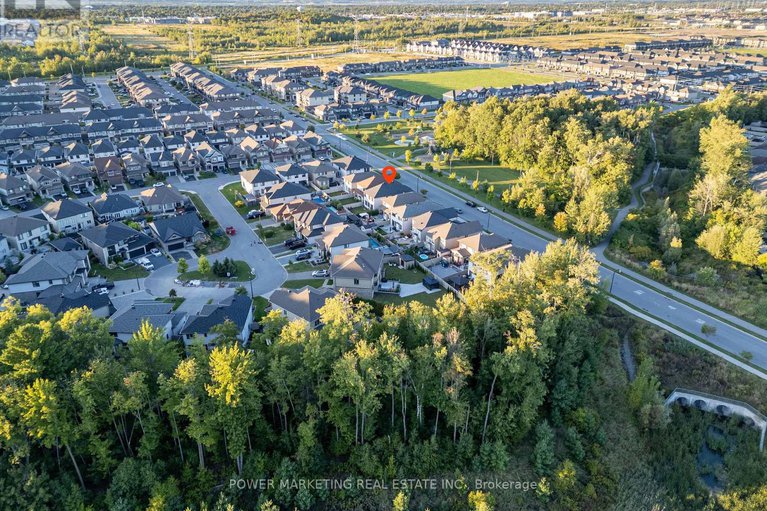 28897906/537-compass-street/mer-bleuebradley-estatesanderson-park/ottawa/ontario/K1W0J1_37