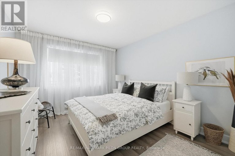 29455471/559-mutual-street/castle-heights/ottawa/ontario/K1K1C5_21