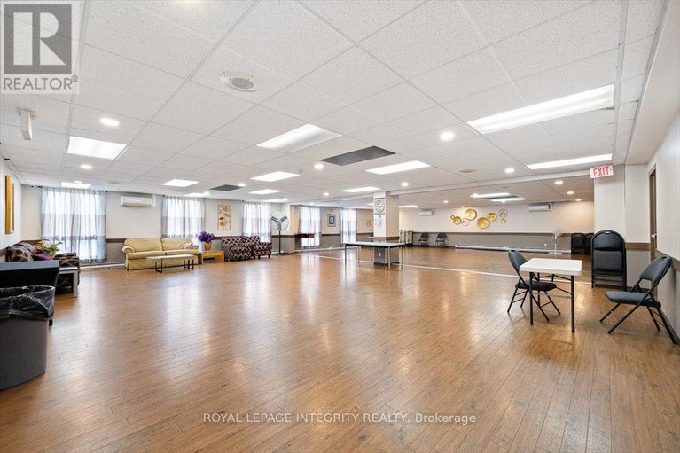 28799338/1804-158c-mcarthur-avenue/vanier/ottawa/ontario/K1L8E7_32