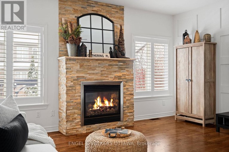 29512841/407-landswood-way/stittsville-south/ottawa/ontario/K2S0A3_12