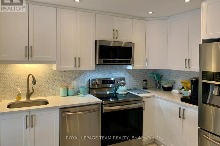 28928272/1004-1485-baseline-road/copeland-park/ottawa/ontario/K2C3L8_10