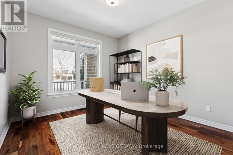 29636459/865-tewin-circle/camelot/ottawa/ontario/K4A1K1_25