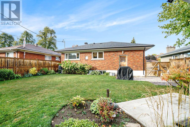 28970777/1317-ferguson-street/bel-air-heights/ottawa/ontario/K2C2K5_25
