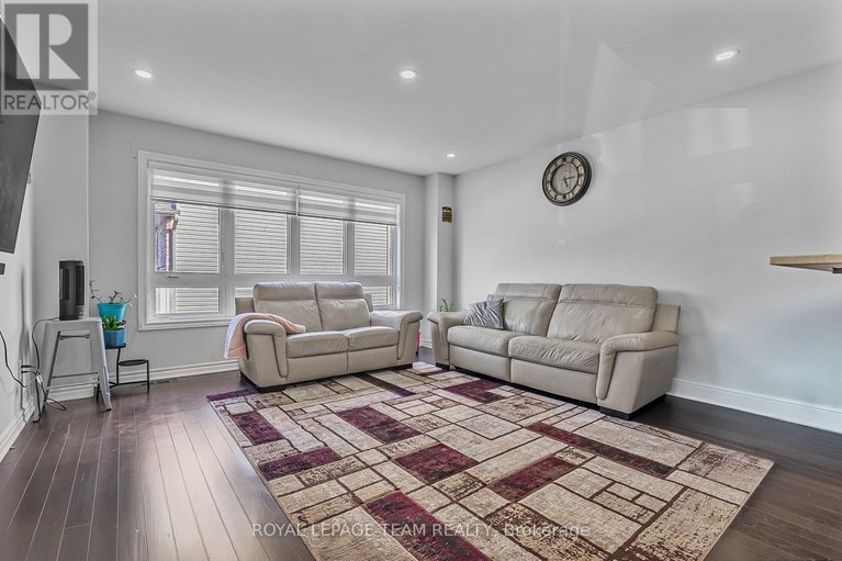 28803715/622-parade-drive/stittsville-south/ottawa/ontario/K2S0Y7_18