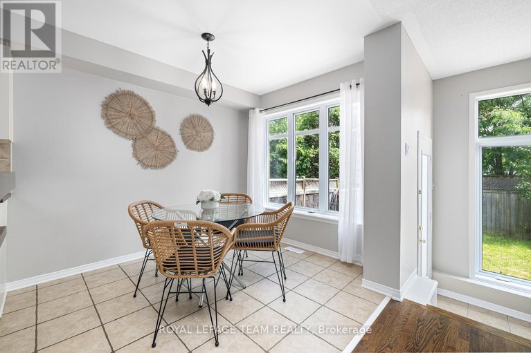 28616920/207-portrush-avenue/longfields/ottawa/ontario/K2J5J6_19