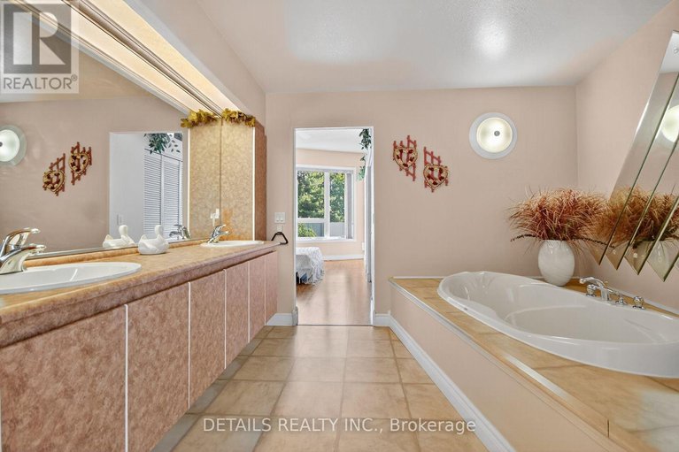 29023437/7-eagle-chase-court/cedargrovefraserdale/ottawa/ontario/K2J3N5_33